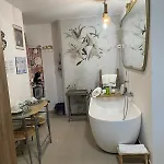 Alma Bed & Breakfast