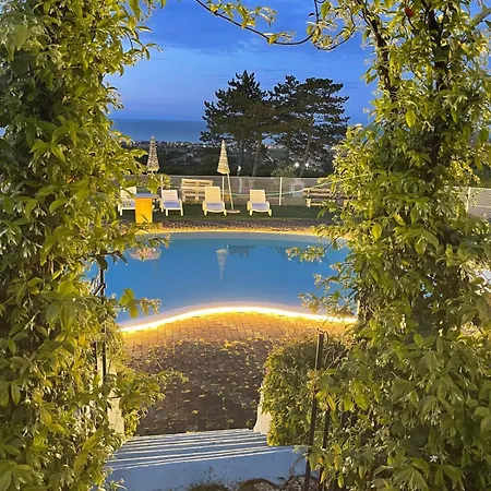 住宿加早餐酒店 Alma 4*